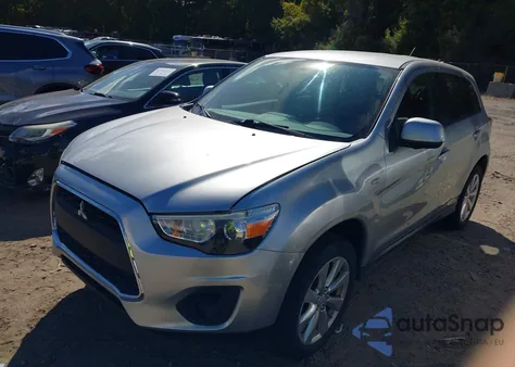 2015 Mitsubishi Outlander Sport Es z USA, uszkodzony, nr VIN 4A4AP3AUXFE009439